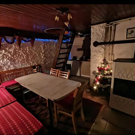 Winter House Vlasic